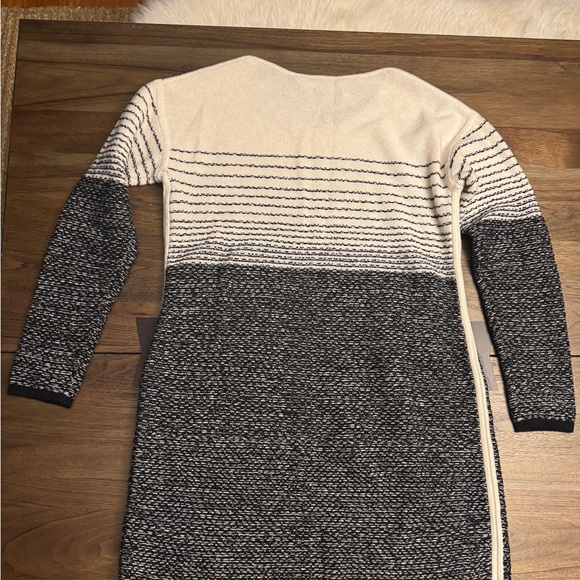 Athleta sweater dress size M. Merino wool. - Picture 2 of 5